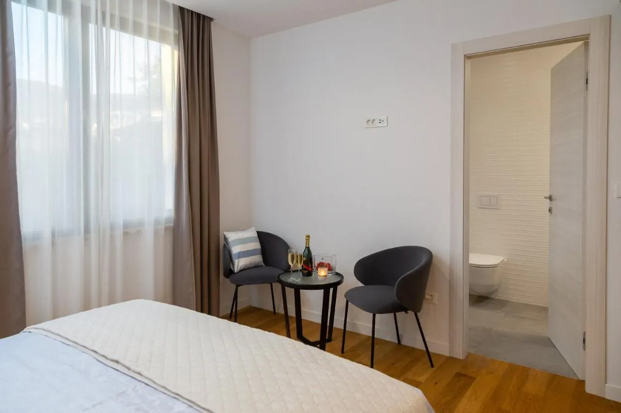 Luxury Villa Cippico Xxii With Pool Kastela
